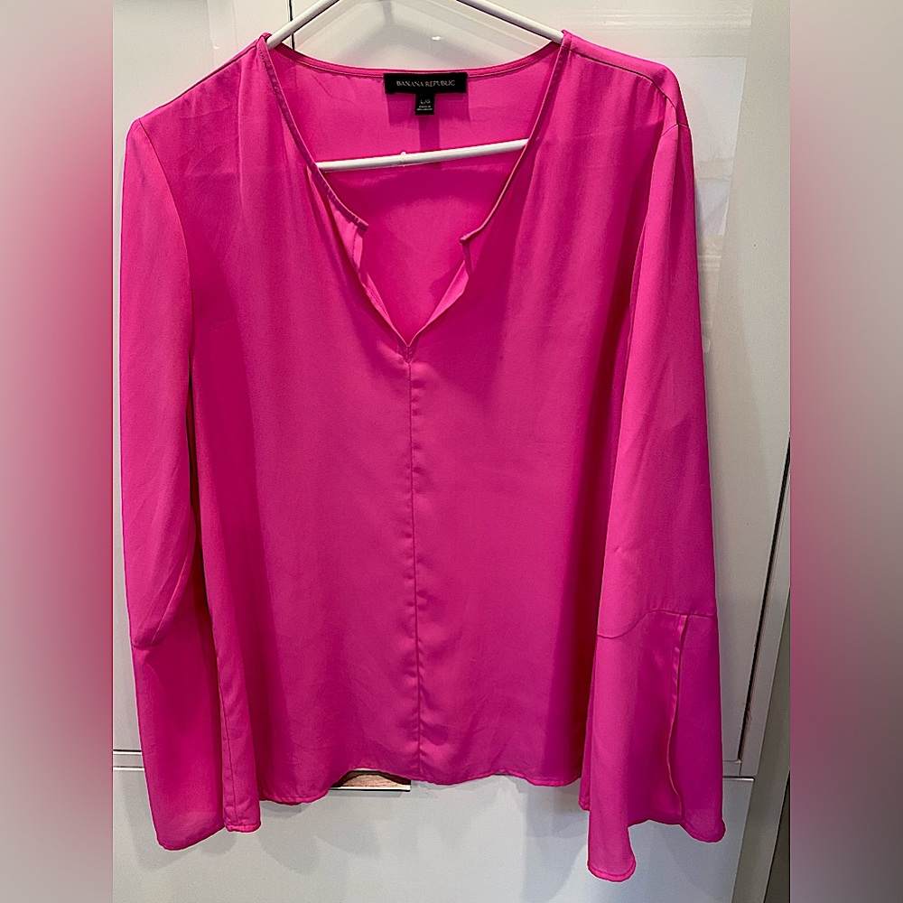 Banana Republic hot pink shirt size Large- L